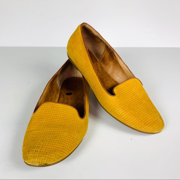 Clark’s Leather Loafers Mustard Size 7M - Picture 5 of 6